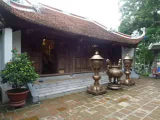 Đền Thủy Trung Tiên