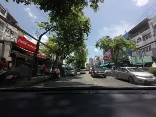 Bris'ath Sritheph Thiy Market Ting Cakad - Phu Thaen Khay Phlitphanth Naman Hlx Lun