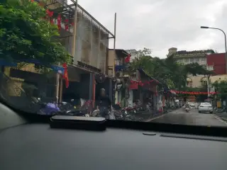 Xen Kẽ Art Space