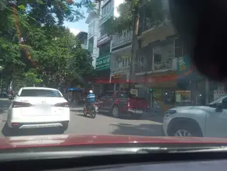 Roberto boutique