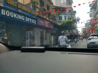 Gác Bánh Mì & Cafe