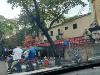 Quán Cơm 111 Phùng Hưng