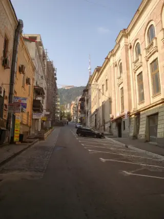 Besiki Business Center