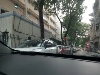 Tư vấn du lịch và cho thuê xe Tú Thắng