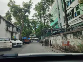 Điều trị mụn chuyên sâu - Dr Hoàng Tuấn