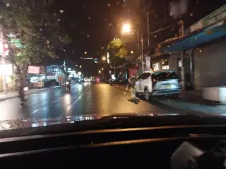Nha Hang Tu The