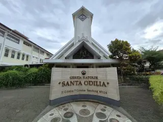 Gereja Katolik Santa Odilia — фото 3