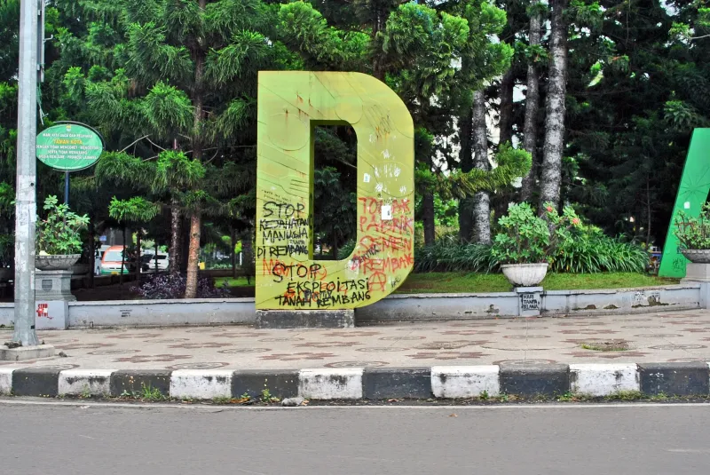 Dolarindo Money Changer Dago (WASPADA PENIPUAN, REKENING KAMI HANYA AN PT DOLARINDO INTRAVALAS PRIMATAMA)