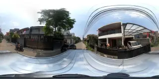Apotik Roxy Cirendeu