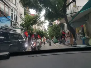 HLC Store - Chuyên iPhone Chính Hãng