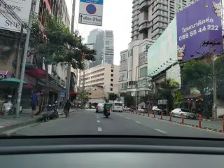 Yami Kebab Thonglor