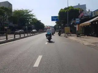 Quán Ăn Sinh Đôi