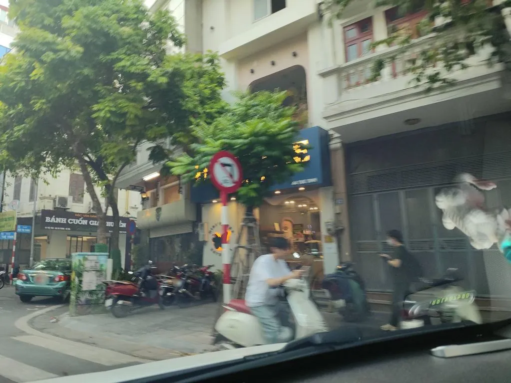Quán Cà Phê Hùng Xồm